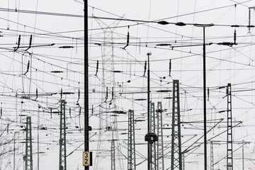 High voltage pylon with cables