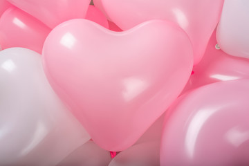 Wall Mural - Valentine day heart balloons