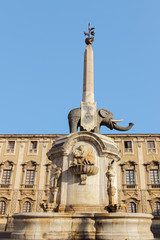 Wall Mural - Elephant sculpture fountain at Piazza Duomo in Catania 