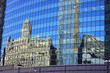 Chicago: Glasfassade reflektiert die Skyline