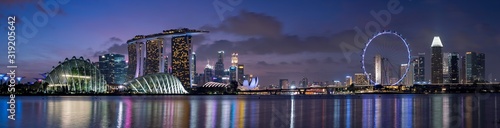 Fotomural Singapore skyscrapers at magic hour