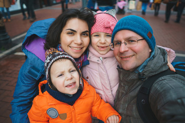 Sticker - parents and children in street