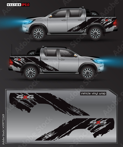 Fotografía 4 wheel drive truck and car graphic vector