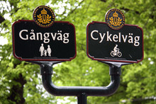 Gång-och Cykelvägs Skylt På Djurgården