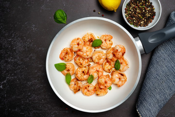 Top view of fried king prawns in a pan