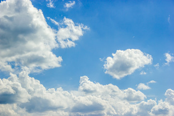 Wall Mural - blue sky and beautiful fluffy cloud. best summer sky photo background.