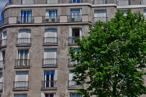 Fotomural Paris; France - april 2 2017 : boulevard des Capucines