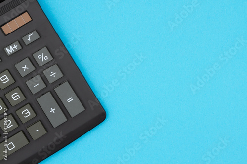 Cuadros en Lienzo Calculator with a display on blue paper