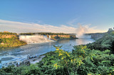 Fototapeta Tęcza - Niagara – wodospad na rzece Niagara, na granicy Kanady, prowincja Ontario i USA, stan Nowy Jork. 