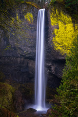 Canvas Print - Waterfall In Columbia River Gorge - Oregon