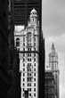 Wolkenkratzer Manhattan New York Historisch verziert Financial District schwarz weiß Kontrast vertical berühmt Skyscraper Silhouette