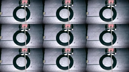 Automatic three dimensional 3d printer performs plastic.