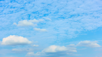 Wall Mural - Cloudiness - Sky with white clouds
