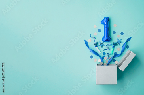 Fotografía Number 1 birthday balloon celebration gift box lay flat explosion