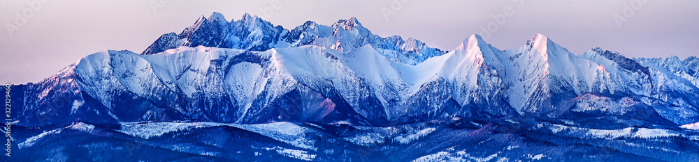 Obraz na płótnie Winter Tatras. Poland. w salonie