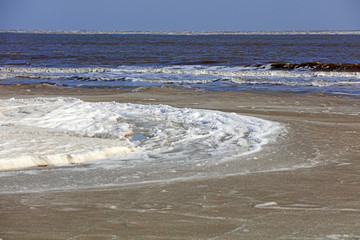 Canvas Print - Natural coastal scenery in winter