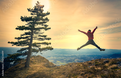 Fotografía Active young man feeling free