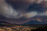 Fototapeta Tęcza - Smoke from Australian 2019 2020 summer bush fire over Canberra