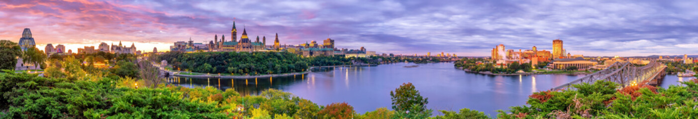 Wall Mural - Parliament Hill in Ottawa, Ontario, Canada