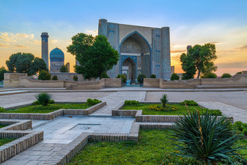 Wall Mural - Bibi-Khanym Mosque at sunset, Samarkand, Uzbekistan