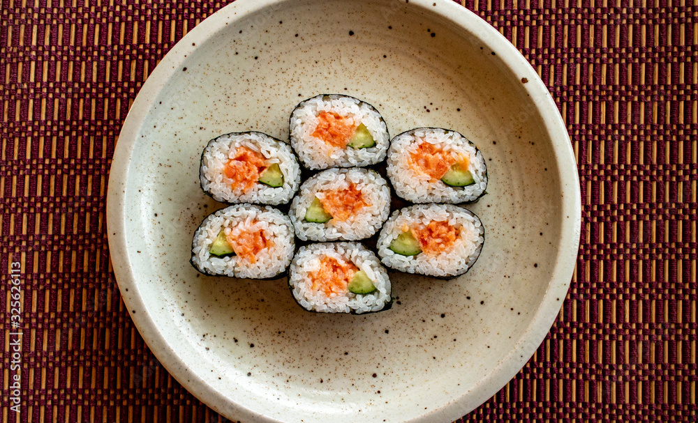 マグロのたたきの太巻き Sushi Rolls With Minced Tuna And Cucumber Aerial Wall Mural Aeri Mimai Mig