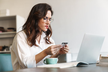 Attractive young brunette businesswoman