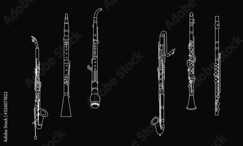 Cuadros en Lienzo White outline alto clarinet, oboe, English horn, bass clarinet, soprano clarinet