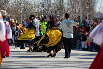 The parade of the carnivals 2020 of Madrid will be a great musical party that will allow you to enjoy the diversity and joy of some of the countless Latin American cultures that inhabit the city.