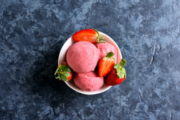 Wall Mural - Strawberry ice cream with fresh berries