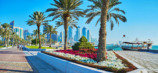 Wall Mural - Panorama of Doha seaside park, Qatar