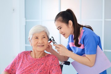 Wall Mural - doctor with patient in hospital