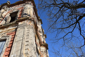 old destroyed building, architectural monument