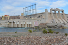 Rapid Changes In Water Level And Do Not Enter The Water Sign Overlooking The Spillway Of The Davis Dam In Laughlin, Clark County, Nevada USA