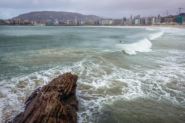 Wall Mural - Cantabrian Sea seen from shore in San Sebastian, Basque Country in Spain