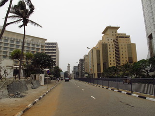 Poster - The road in Colombo, Sri Lanka