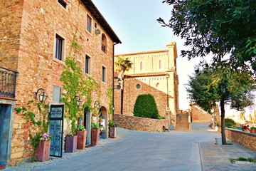 Wall Mural - vicoli caratteristici nel borgo di origine medievale di Barberino Val d'Elsa situato nelle colline del Chianti in provincia di Firenze, Toscana, Italia