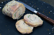 foie gras tranché sur une ardoise