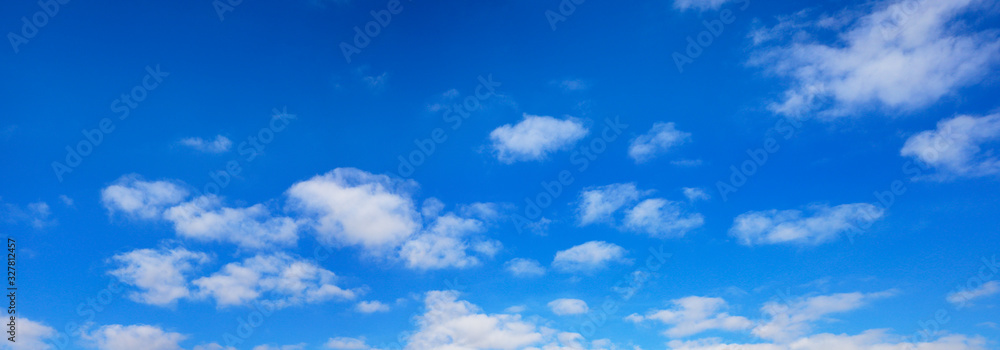 綺麗な青空と白い雲 Stock Photo | Adobe Stock