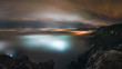Lichter im Nebelmeer