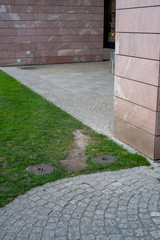 Path along a wall to shorten the way