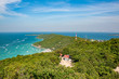 Insel Koh Larn Blick vom Aussichtspunkt auf den Strand und Pattaya