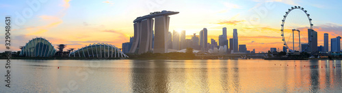 Fotomural city skyline of Singapour, attractive and mordern city of south east asia