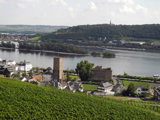 Sticker - Rüdesheim mit der Boosenburg