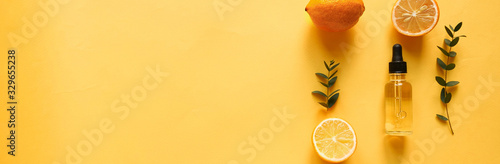 Fotografía bright flatlay composition with oil, citrus and eucalyptus