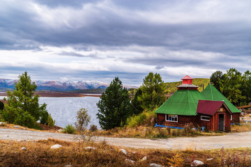 Wall Mural - Roadside cafe on the shore of Lake Uzunkel. Ulagansky District, Altai Republic, Russia