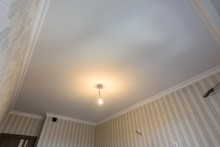 Plastered lined ceilings in the kitchen after renovation
