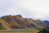 Fototapeta  - Die Rainbow Mountains im Friðland að Fjallabaki Nationalpark auf Island