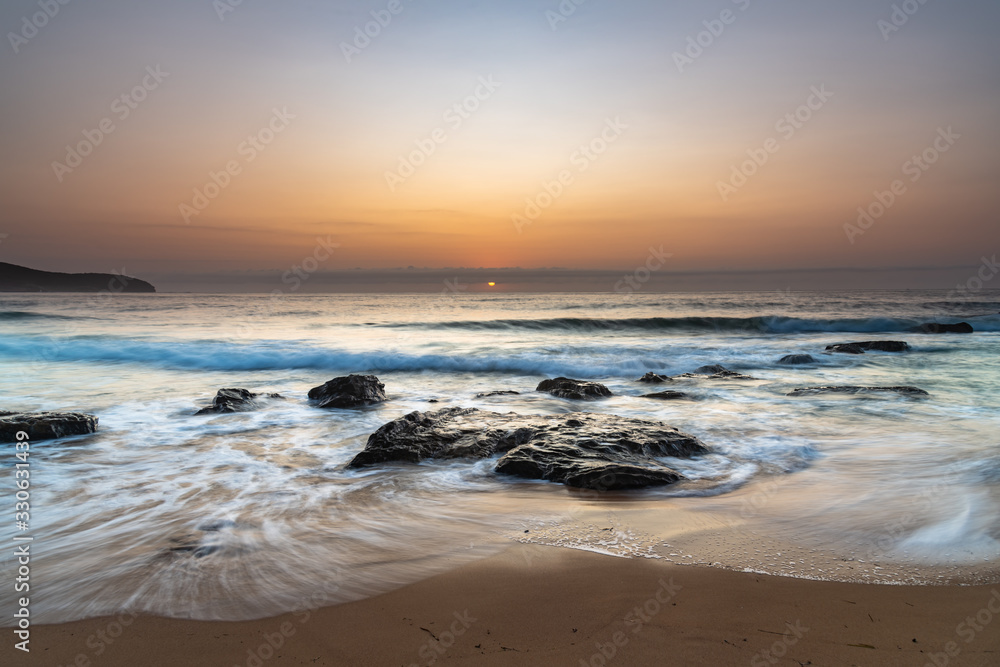 Pretty Pastel Summer Sunrise by the Sea - obrazy, fototapety, plakaty 