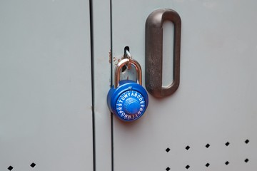 Safety lockers for luggage with padlock with selectable code password