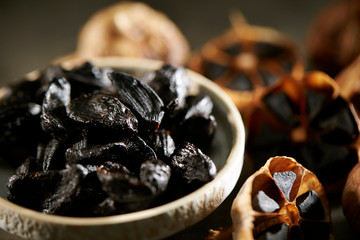 Canvas Print - Fermented black garlic